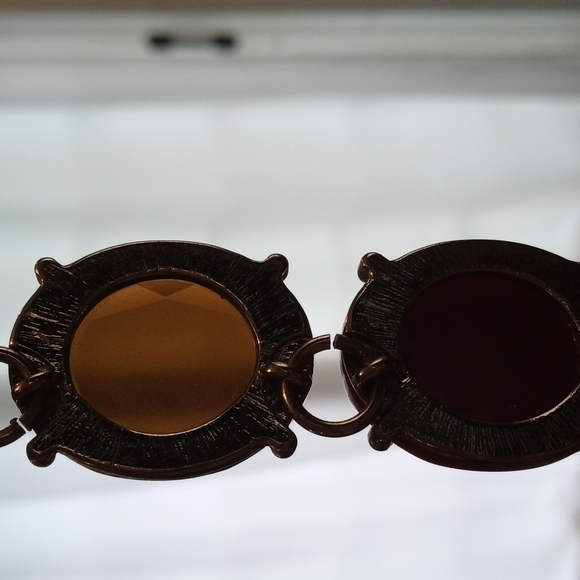 Beautiful sun necklace. Red and Amber color accent pieces - Picture 9 of 10